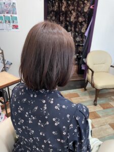 髪バッサリ